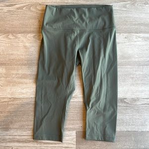 Lululemon Base Pace crop leggings 17” inseam